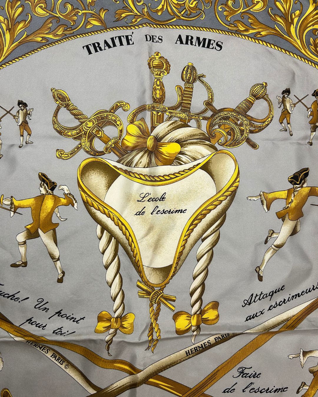 Foulard Paris Armets en Panache