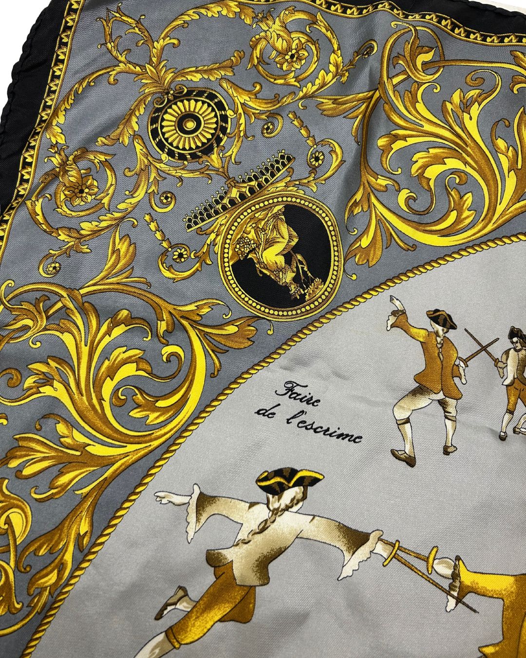 Foulard Paris Armets en Panache