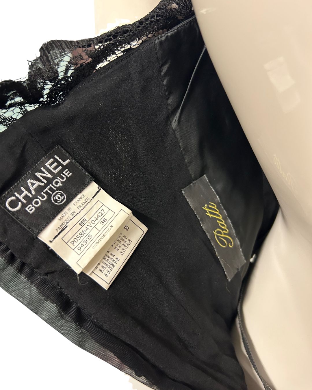 Corpetto Nero in Pizzo Chanel