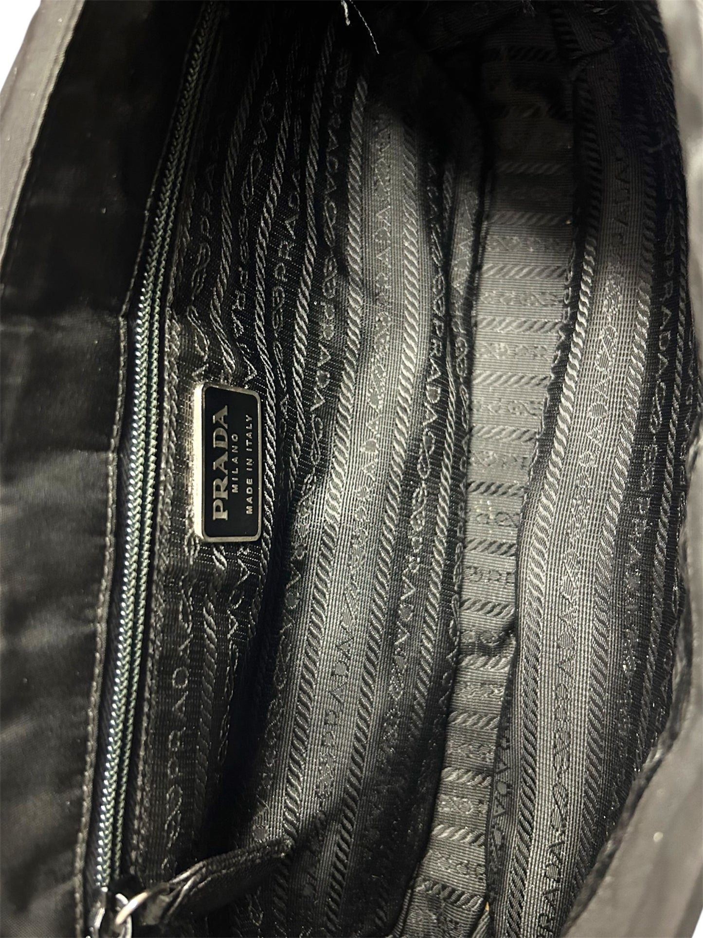 PRADA Tracolla in pelle nera